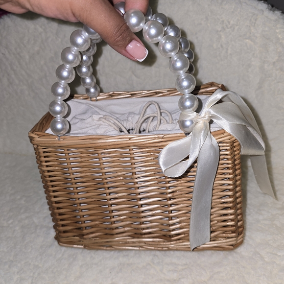 Fashion Nova Tan Wicker Bag with Pearl Handle - Picture 1 of 10